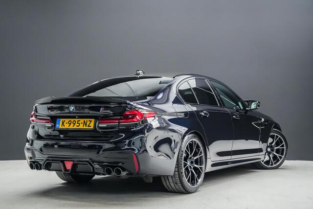 BMW M5 5-serie 625pk Competition xDrive |carbon dak|Bowers & Wilkins|soft close|360 camera|sportuitlaat|luxe lederen bekleding|memory|HUD|stoelverwarming en ventilatie|20"|elek. achterklep|