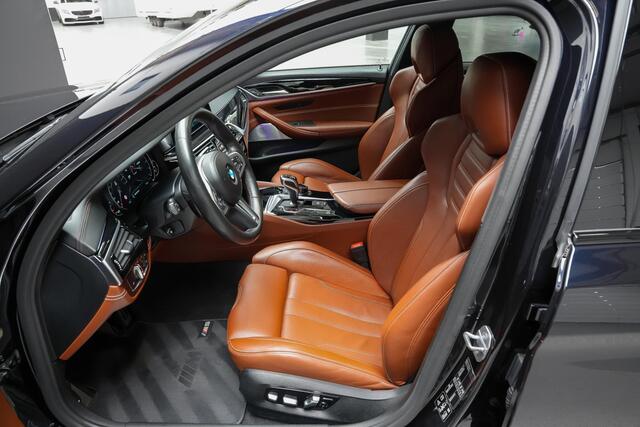 BMW M5 5-serie 625pk Competition xDrive |carbon dak|Bowers & Wilkins|soft close|360 camera|sportuitlaat|luxe lederen bekleding|memory|HUD|stoelverwarming en ventilatie|20"|elek. achterklep|