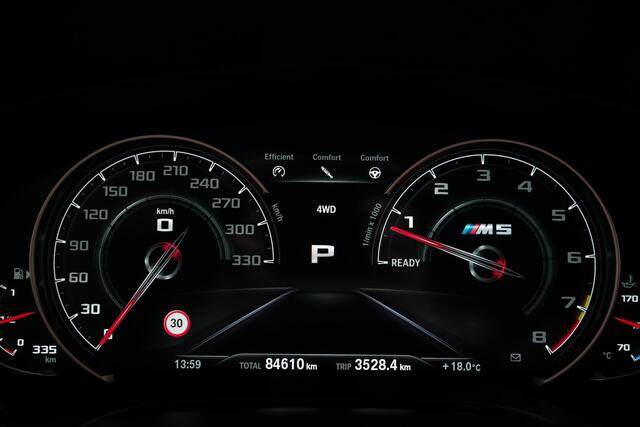 BMW M5 5-serie 625pk Competition xDrive |carbon dak|Bowers & Wilkins|soft close|360 camera|sportuitlaat|luxe lederen bekleding|memory|HUD|stoelverwarming en ventilatie|20"|elek. achterklep|