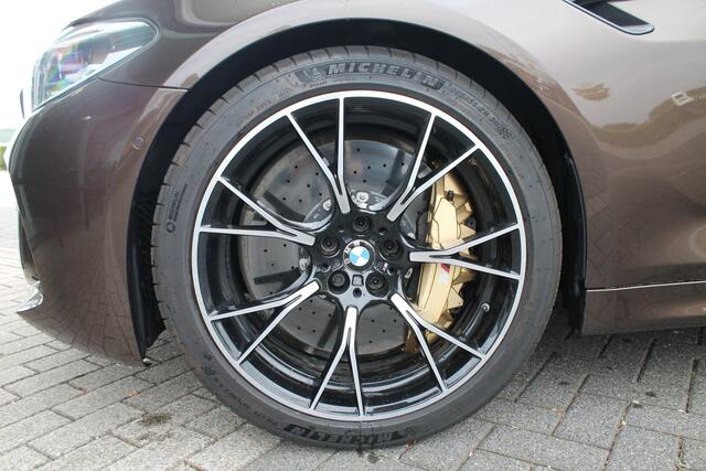 BMW M5 5 Serie Competition Automaat / M Carbon-keramisch remmen / Bowers & Wilkins / M Multifunctionele Stoelen / Soft Close / Parking Assistant Plus / Adaptieve LED