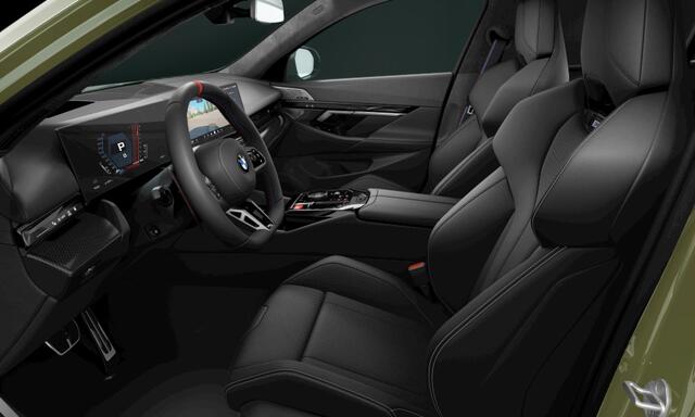 BMW M5 Touring V8 M Hybrid, Akrapovic, H&R, Sonderlackierung, pano, tr.haak, 21", alcantara, B&W, stl.ventilatie, memory, carbon, leder, keyless, privacy