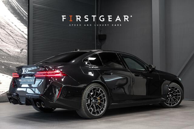 BMW M5 5-serie *Keramisch / M Driver's Package / Bowers & Wilkins / Memory / Carbon*