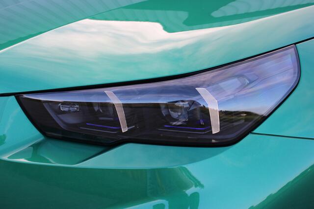 BMW M5 5-serie Touring | Direct leverbaar | Adaptieve cruise control | Uitklapbare trekhaak | 360° camera | Apple carplay/Android auto | 100% dealer onderhouden | Stoel verwarming + ventilatie |