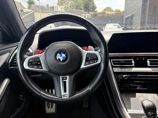 BMW M8 8-serie Gran Coupé Competition, all black.