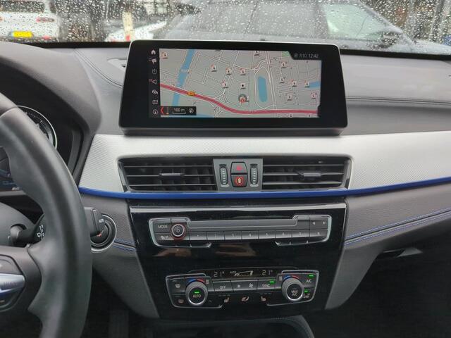 BMW X1 xDrive25e eDrive High Exe M-pakket Panodak Leer Elek. Stoelen trekhaak NL Auto