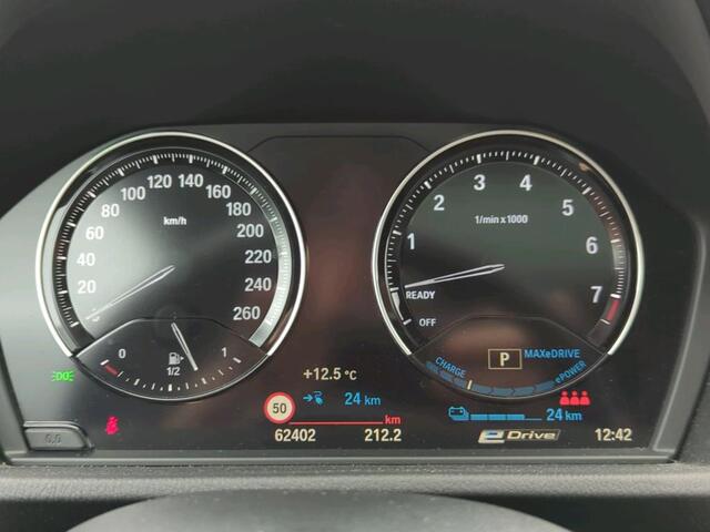 BMW X1 xDrive25e eDrive High Exe M-pakket Panodak Leer Elek. Stoelen trekhaak NL Auto