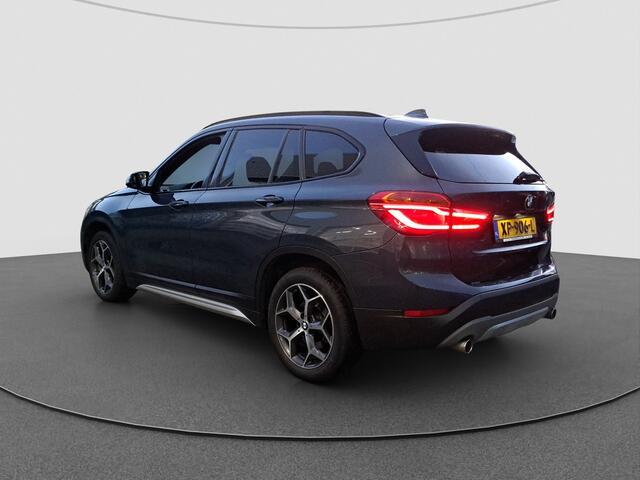 BMW X1 20i Orange Edition | Pano | Leder | Head-up