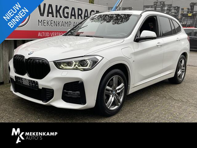 BMW X1 xDrive25e High Executive M Sport 18"/Stoelverwarming/Sportstoelen/Elektrische Klep/LED/DAB/Navigatie/PDC