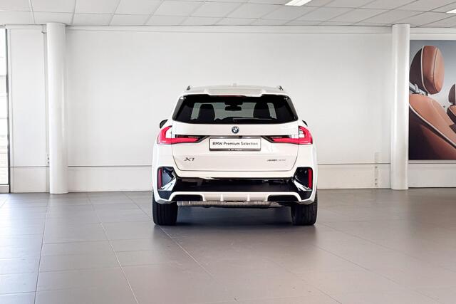 BMW X1 xDrive30e | M Sport | Glazen Panoramadak | Harman Kardon | Trekhaak |