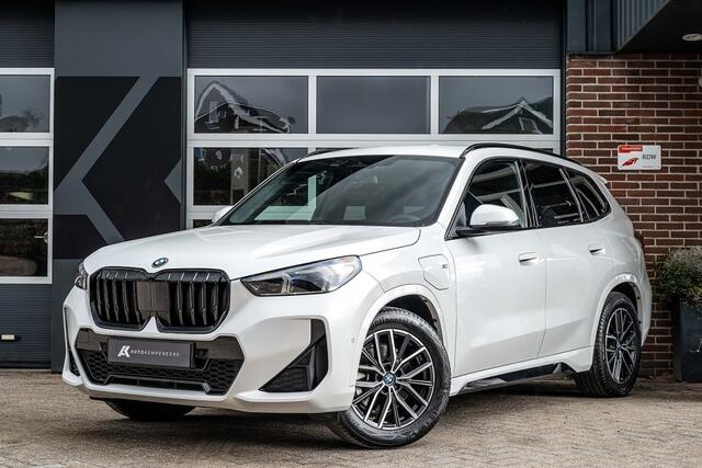 BMW X1 25e xDrive M Sport | Shadow | Driving Ass. Plus | Camera | Adapt. Led | Stoelverwarming | 18 Inch |