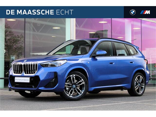 BMW X1 xDrive25e M Sport Automaat / Trekhaak / Sportstoelen / Adaptieve LED / M Adaptief onderstel / Comfort Access / Parking Assistant