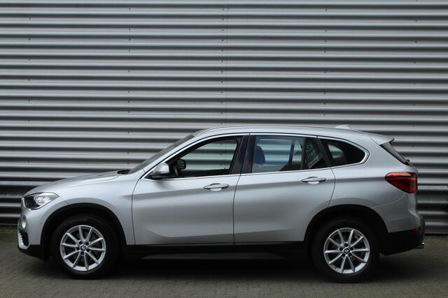 BMW X1 sDrive18i 141pk AUTOMAAT NL-Auto NAP 74.942km Clima Cruise Navi Camera HUD Keyless El. Klep 17"LMV