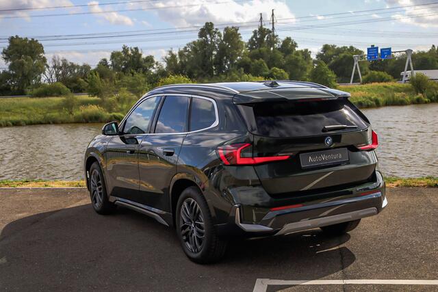 BMW X1 xDrive25e High Executive Trekhaak l Adapt. Cruise l Adapt. LED l Head-Up l Stoelverwarming l Head-Up l Elek. Stoelen l Verwarmd stuurwiel l