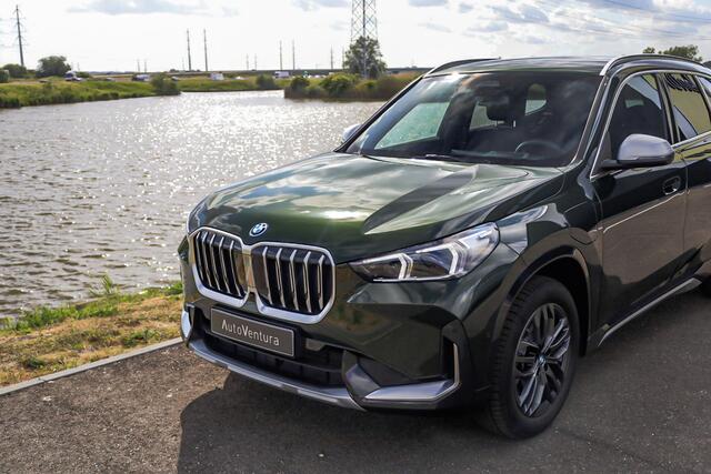 BMW X1 xDrive25e High Executive Trekhaak l Adapt. Cruise l Adapt. LED l Head-Up l Stoelverwarming l Head-Up l Elek. Stoelen l Verwarmd stuurwiel l
