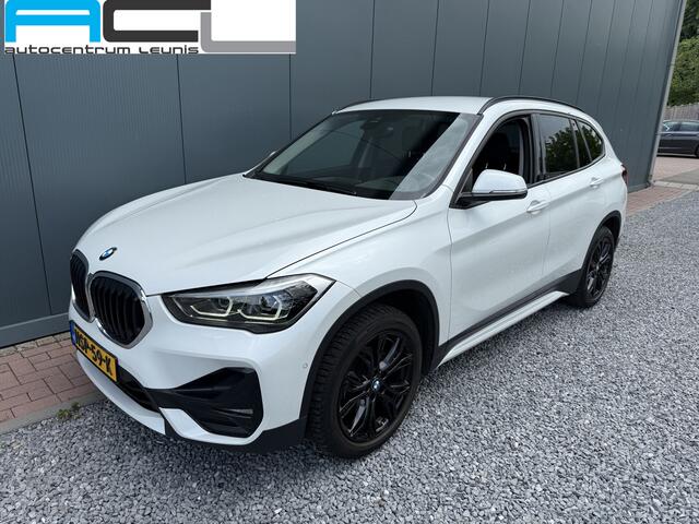 BMW X1 s-Drive18i 140pk High Executive