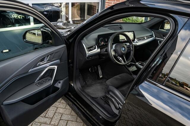 BMW X1 25e xDrive M Sport | Shadow | Driving Ass. Plus | Camera | Adapt. Led | Stoelverwarming | 18 Inch |