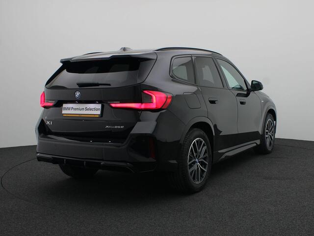 BMW X1 xDrive25e M Sportpakket | Premium Pack | Comfort Pack | Travel Pack | Achteruitrijcamera | Harman-Kardon |18"