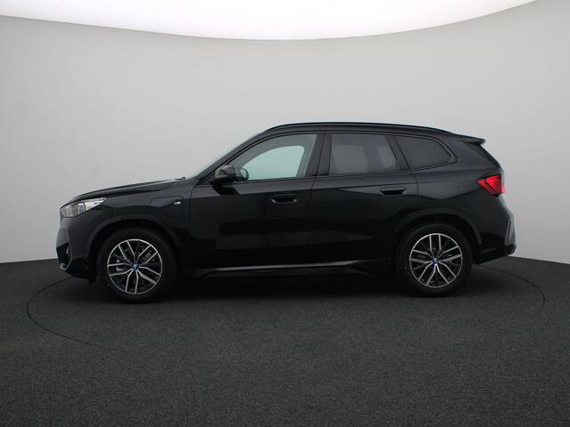 BMW X1 xDrive25e M Sportpakket | Premium Pack | Comfort Pack | Travel Pack | Achteruitrijcamera | Harman-Kardon |18"