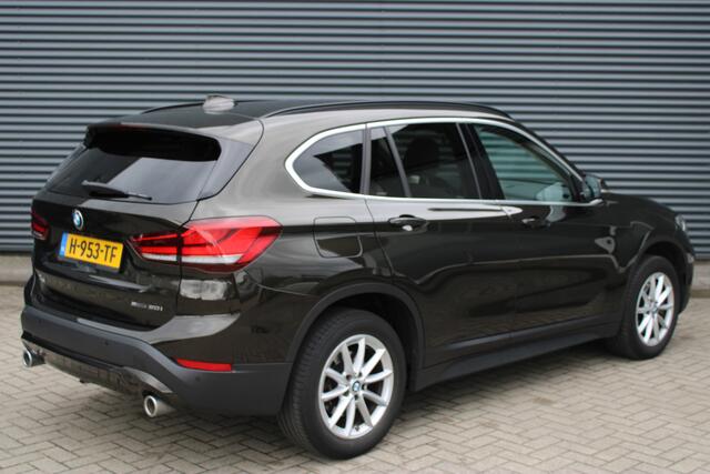 BMW X1 sDrive20i 192PK Executive Leer Full-Led Camera Navigatie