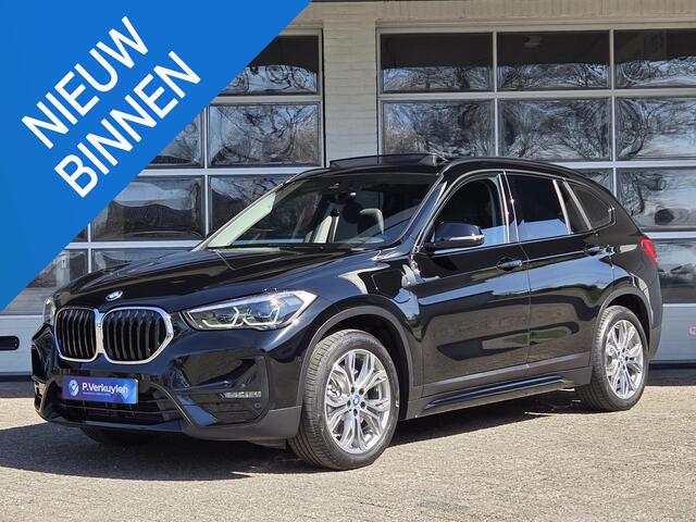BMW X1 xDrive25e eDrive Sport Line | PANORAMA | SPORTSTOELEN | ELEKTR. ACHTERKLEP | CAMERA |