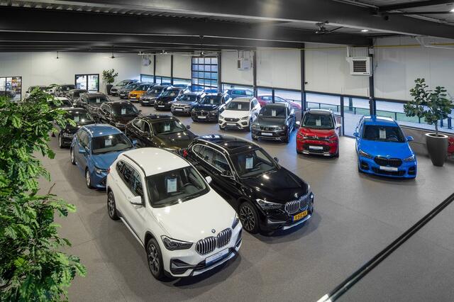 BMW X1 xDrive25e High Executive X-Line Panorama | Camera | 1e eigenaar | 220 PK