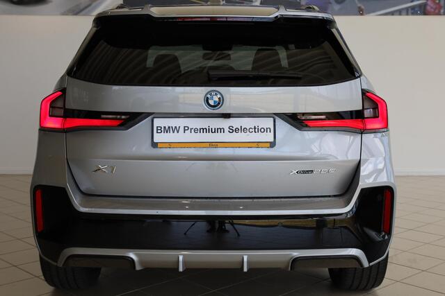 BMW X1 xDrive25e M Sportpakket Pro | Innovation Pack | Travel Pack | Driving Assistant Plus