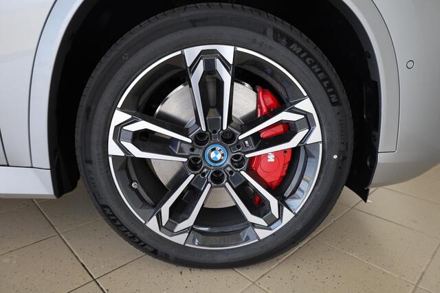 BMW X1 xDrive25e M Sportpakket Pro | Innovation Pack | Travel Pack | Driving Assistant Plus