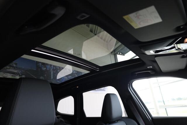 BMW X1 xDrive25e M Sportpakket Pro | Innovation Pack | Travel Pack | Driving Assistant Plus