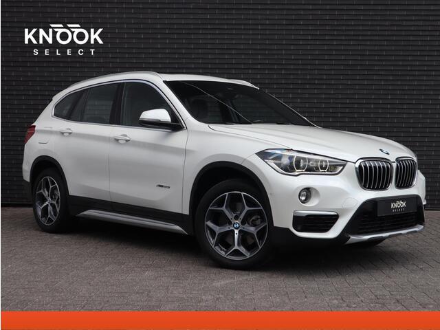 BMW X1 xDrive20i High Executive | Head Up | Panorama dak | Trekhaak |
