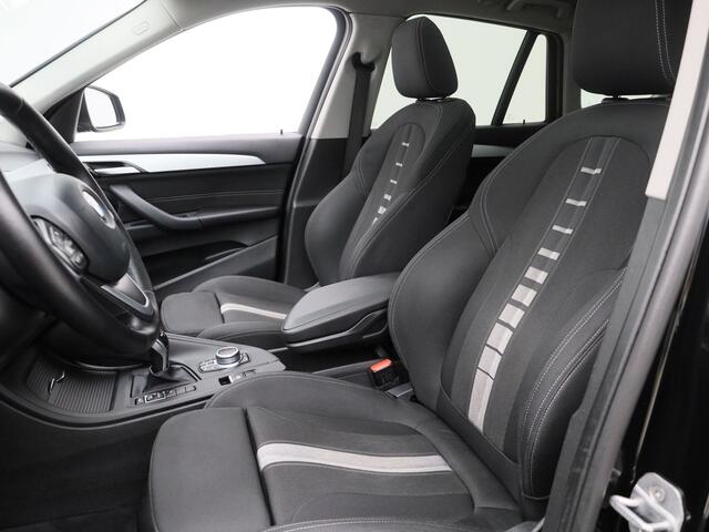 BMW X1 sDrive18i Business Edition | PANO | CAMERA | NAVI