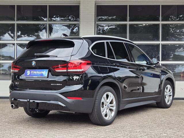 BMW X1 xDrive25e eDrive Edition | LEDER | HEAD UP | ELEKTR. KOFFERKLEP | TREKHAAK | CAMERA | LED KOPLAMPEN |