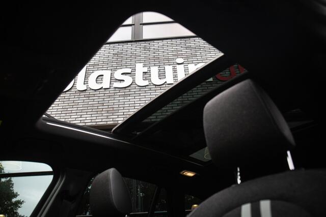 BMW X1 xDrive25e High Executive M-Sport , Pano, HUD, Keyless, Adap. Cruise, Trekhaak,