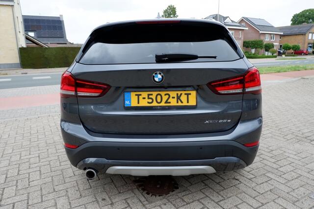 BMW X1 xDrive25e High Exec. / 18inch / Leder/ INCL. 12 maanden BOVAG