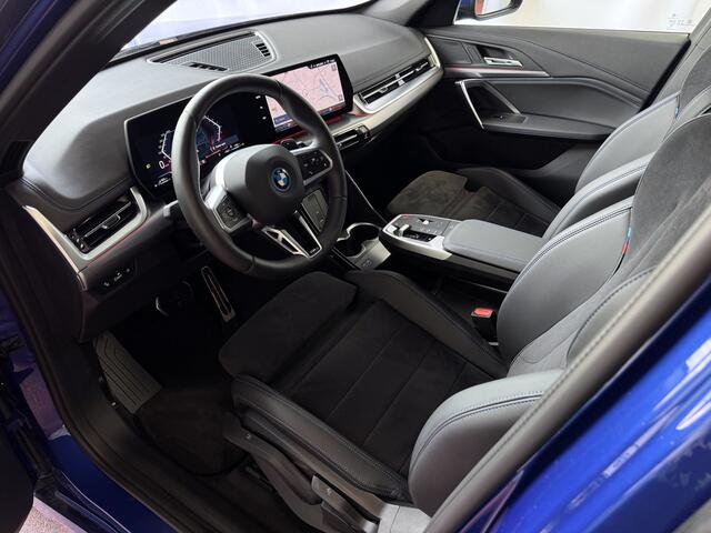 BMW X1 XDRIVE 25E M-SPORT LED ELEK.KLEP NAVI STOELVERW M-SHADOW LINE CARPLAY/ANDROID ZWARTE.HEMEL PHEV PLUG IN HYBRID AWD 4X4 4WD