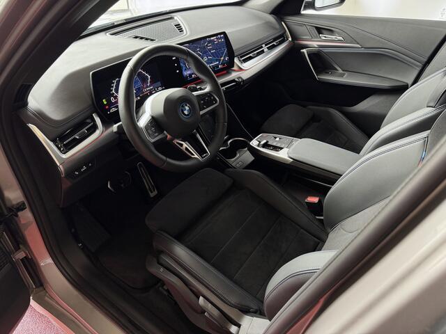 BMW X1 XDRIVE 25E M-SPORT LED ELEK.KLEP NAVI STOELVERW M-SHADOW LINE CARPLAY/ANDROID ZWARTE.HEMEL PHEV PLUG IN HYBRID AWD 4X4 4WD