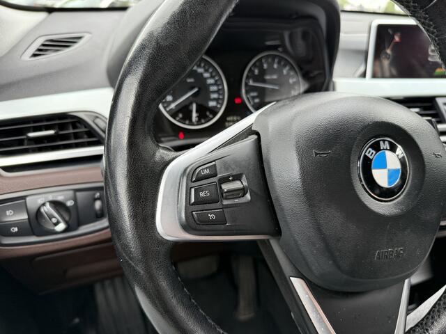 BMW X1 sDrive20i Automaat!! | Trekhaak | PDC | Clima | Cruise | Stoelverwarming | LM Velgen RIJKLAARPRIJS INCL 12 MAANDEN GARANTIE EN BEURT