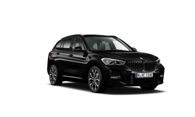 BMW X1 xDrive25e | M-Sport | Navigatie | Panorama | H&K | Camera | Half Leder | 19"LM | Saphire Zwart