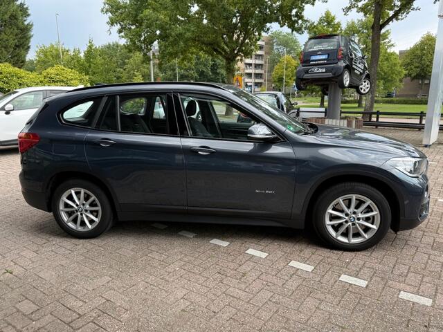 BMW X1 xDrive 20i Automaat Clima Cruise PDC Incl. onderhoudscontract 2028!