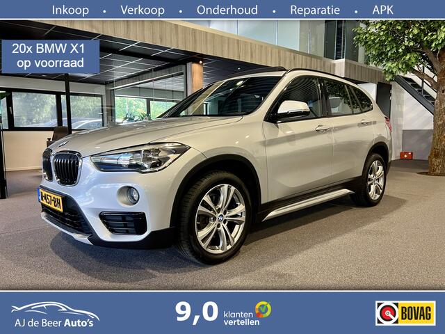 BMW X1 sDrive18i Panorama | Navigatie | Stoelverwarming | Zeer nette auto