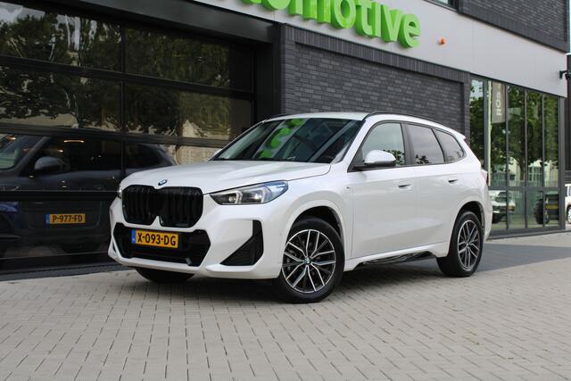 BMW X1 sDrive18i | M-SPORT | KEYLESS | CARPLAY | CAMERA | SFEER | LED | ELEK KOFFERKLEP | 18 INCH |