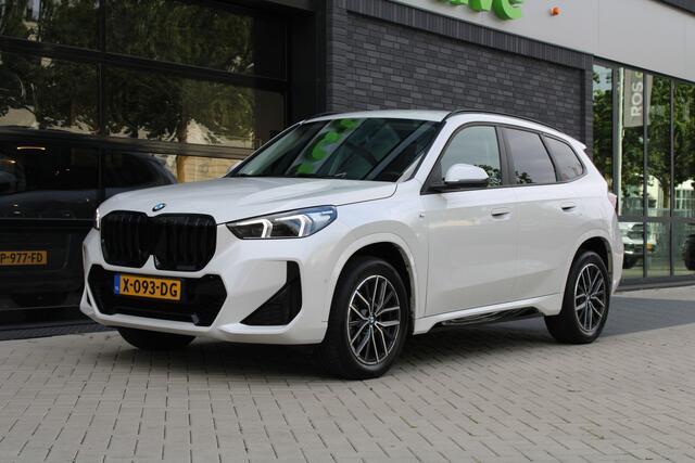 BMW X1 sDrive18i | M-SPORT | KEYLESS | CARPLAY | CAMERA | SFEER | LED | ELEK KOFFERKLEP | 18 INCH |