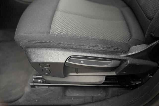 BMW X1 xDrive25e | Apple Carplay | LED | DAB | NAVI | Privacy Glas | PDC V+A