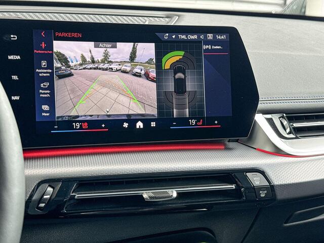 BMW X1 xDrive25e M Sportpakket Pro / Premium Pack / Comfort Pack / Travel Pack / Trekhaak / Panoramadak