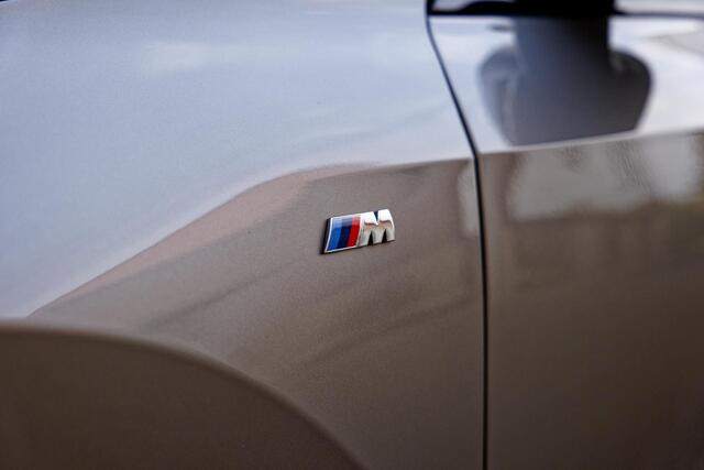 BMW X1 sDrive20i M-Sport, Panoramadak, 19" LM velgen, enz