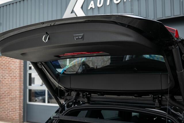 BMW X1 xDrive25e M Sport | Shadow | Maxton | Driving Ass. Plus | Camera | Adapt. Led | Stoelverwarming | 20 Inch |