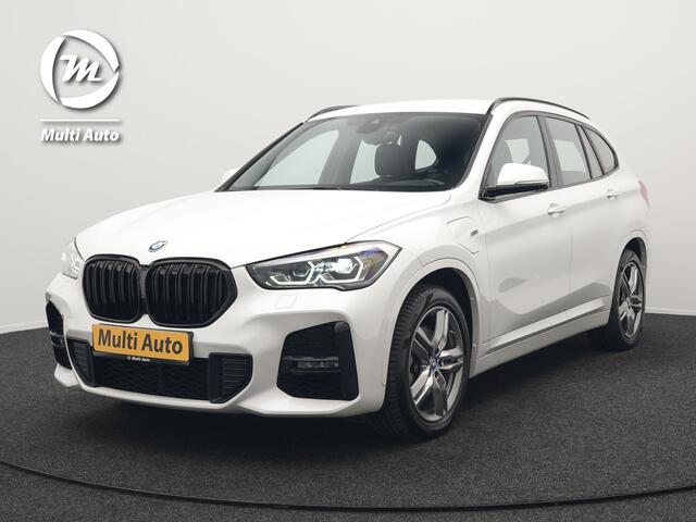 BMW X1 xDrive25e M Sport Plug In Hybrid 222pk Dealer O.H PHEV | Trekhaak Afneembaar | Cruise Control | Lederen Sportstoelen Verwarmd | Bluetooth | Sfeerverlichting | Sportstuur Leder | Navigatie | DAB | 18" LM |
