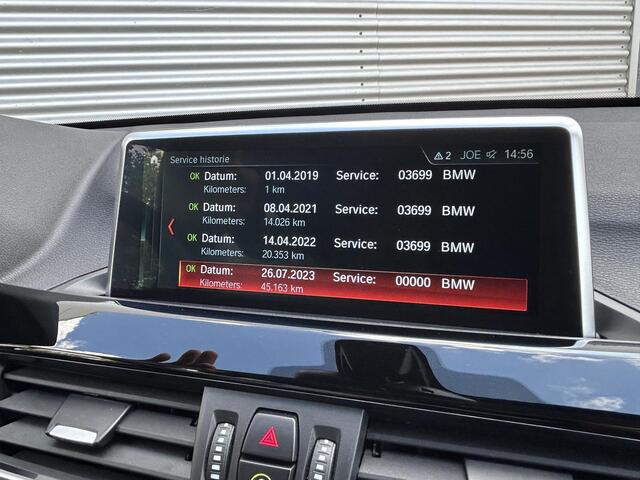 BMW X1 sDrive20i Orange Edition III | Trekhaak | Camera |