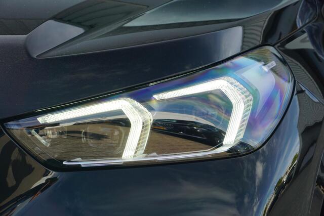 BMW X1 xDrive25e M Sportpakket 19'' / Comfort Acces / Trekhaak / Stuurwielrand verwarmd