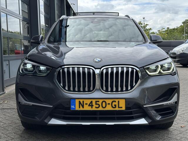 BMW X1 sDrive20i Business Edition Plus | Panoramadak | Leder | Head-up |
