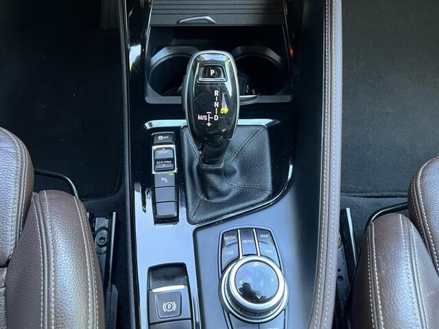 BMW X1 sDrive20i High Executive M-Pakket/Aut/Ecc/Leer/Navi